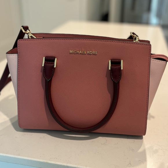 Michael Kors Purse 👜 🩷 - Picture 6 of 6